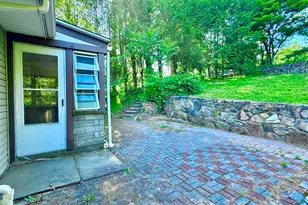 2326 Old Town Rd, Bridgeport, CT 06606 - Photo 33
