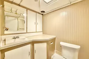 2326 Old Town Rd, Bridgeport, CT 06606 - Photo 29