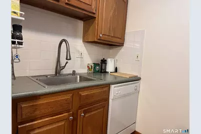 3370 Madison Avenue #2A, Bridgeport, CT 06606 - Photo 5