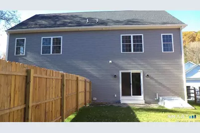 33 Maple Avenue #B, Bethel, CT 06801 - Photo 3