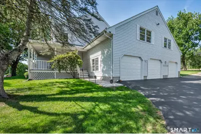 42 Lakeview Drive, Wolcott, CT 06716 - Photo 3