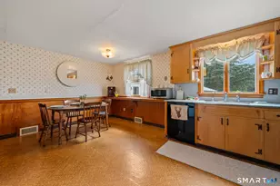 425 Hills St, East Hartford, CT 06118 - Photo 13