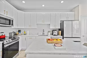 89 Sterling Dr, Newington, CT 06111 - Photo 5
