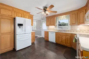 2 Woodridge Ct, Southington, CT 06489 - Photo 9
