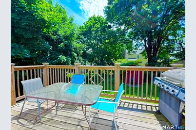 112 Ochsner Place, Bridgeport, CT 06606 - Photo 15