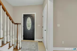 2 Chapman Chase, Windsor Locks, CT 06096 - Photo 5