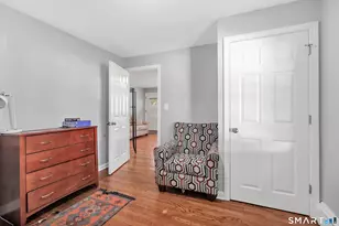 172 Crestview Dr, Bridgeport, CT 06606 - Photo 15