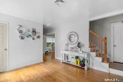 42 White Avenue, Middlebury, CT 06762 - Photo 5