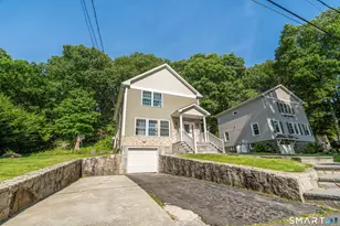 42 White Ave, Middlebury, CT 06762 - Photo 3