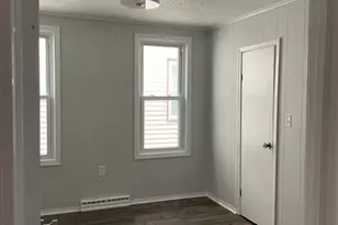 33 Holbrook St, Ansonia, CT 06401 - Photo 11