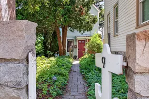 9 Cliff St, Stonington, CT 06378 - Photo 1