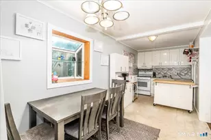 61 Fisher Ct, Stratford, CT 06614 - Photo 17