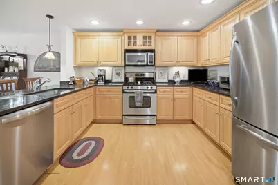 237 Fern Street #211E, West Hartford, CT 06119 - Photo 5