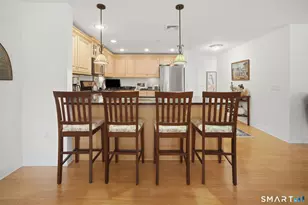 237 Fern St, West Hartford, CT 06119 - Photo 7