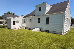 8 River Rd, East Haven, CT 06512 - Photo 3