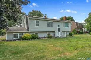 18 High Ridge Dr, Waterford, CT 06385 - Photo 5