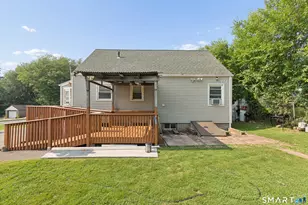 225 Chester St, East Hartford, CT 06108 - Photo 15