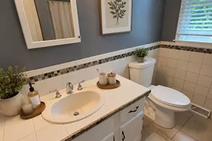 24 Pearl St, Glastonbury, CT 06033 - Photo 15