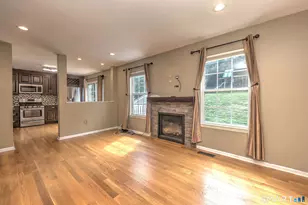 33 Acorn Ln, Milford, CT 06461 - Photo 5