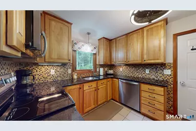 91 Carriage House #91, Enfield, CT 06082 - Photo 3