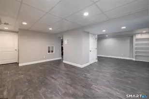 81 Evergreen Xing, New Hartford, CT 06057 - Photo 35