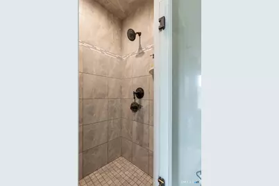 81 Evergreen Crossing, New Hartford, CT 06057 - Photo 25