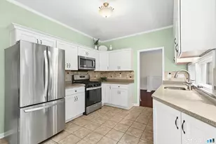 41 Greystone, Shelton, CT 06484 - Photo 11