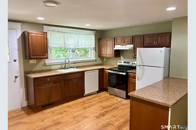 565 Sylvan Avenue, Waterbury, CT 06706 - Photo 11