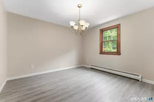 75 Grissom Rd, Manchester, CT 06042 - Photo 5