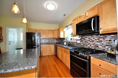 81 Windermere Village R Road #81, Ellington, CT 06029 - Photo 5