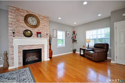 81 Windermere Village R Road #81, Ellington, CT 06029 - Photo 11