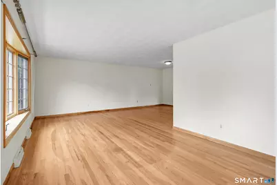 470 Oceanview Terrace, Stratford, CT 06615 - Photo 17