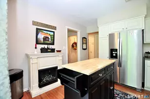 16 Applewood Ln, Avon, CT 06001 - Photo 17