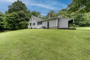 393 Turkey Hill Rd, Haddam, CT 06438 - Photo 5