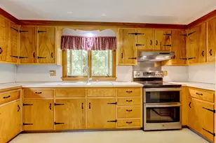 393 Turkey Hill Rd, Haddam, CT 06438 - Photo 15