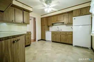 21 Stillwell Dr, Plainville, CT 06062 - Photo 7
