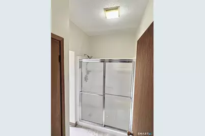 290 Wakelee Avenue #1st floor, Ansonia, CT 06401 - Photo 13