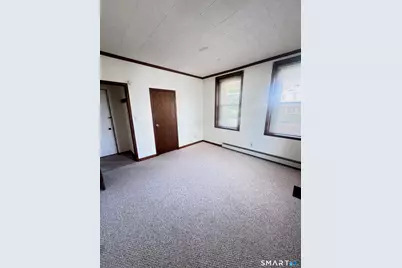 290 Wakelee Avenue #1st floor, Ansonia, CT 06401 - Photo 9