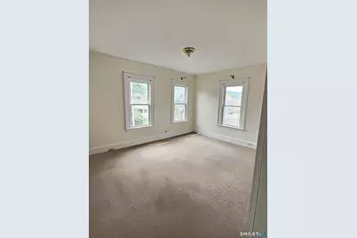 290 Wakelee Avenue #2nd floor, Ansonia, CT 06401 - Photo 5