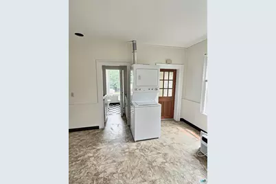290 Wakelee Avenue #2nd floor, Ansonia, CT 06401 - Photo 3