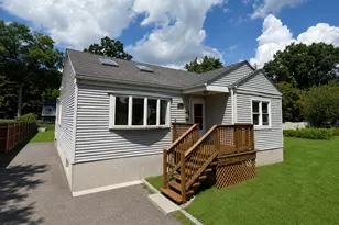 153 Oaklawn Ave, Stamford, CT 06905 - Photo 1