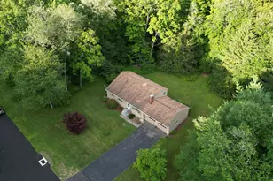 8 Valley View Dr, Simsbury, CT 06089 - Photo 27