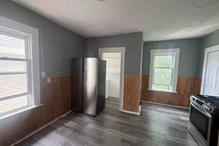 473 Putnam St, Bridgeport, CT 06608 - Photo 5