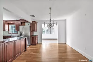 22 Old Lantern Pl, Norwalk, CT 06851 - Photo 11