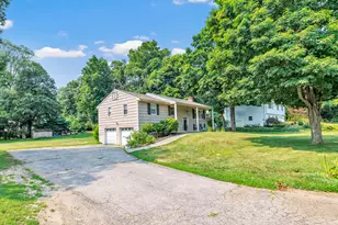 22 Old Lantern Pl, Norwalk, CT 06851 - Photo 3