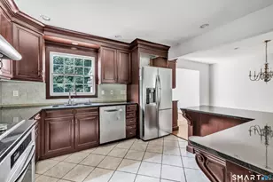 22 Old Lantern Pl, Norwalk, CT 06851 - Photo 13
