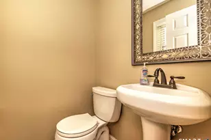 834 Columbia St, Orange, CT 06477 - Photo 17