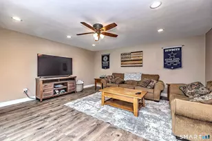 834 Columbia St, Orange, CT 06477 - Photo 15