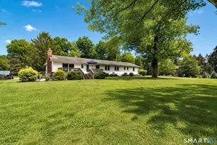 834 Columbia St, Orange, CT 06477 - Photo 35