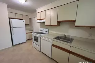 90 Grove St, Stamford, CT 06901 - Photo 7